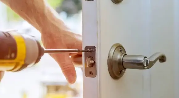 Mở khóa khi khóa bị kẹt